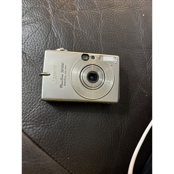 Canon PowerShot SD100 Digital ELPH Camera - Turns ON Comes With Charger Battery - Picture 1 of 6